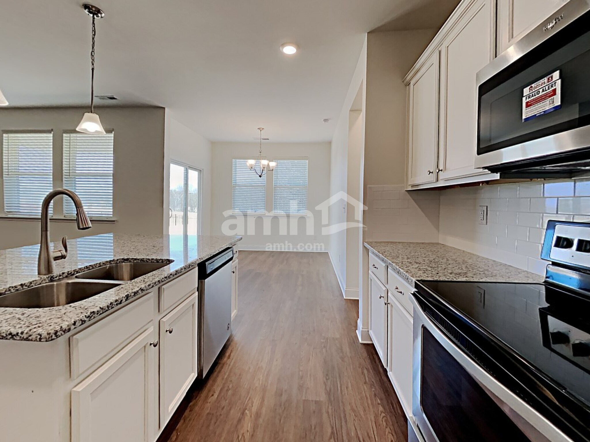 Building Photo - 115 Samara Ln