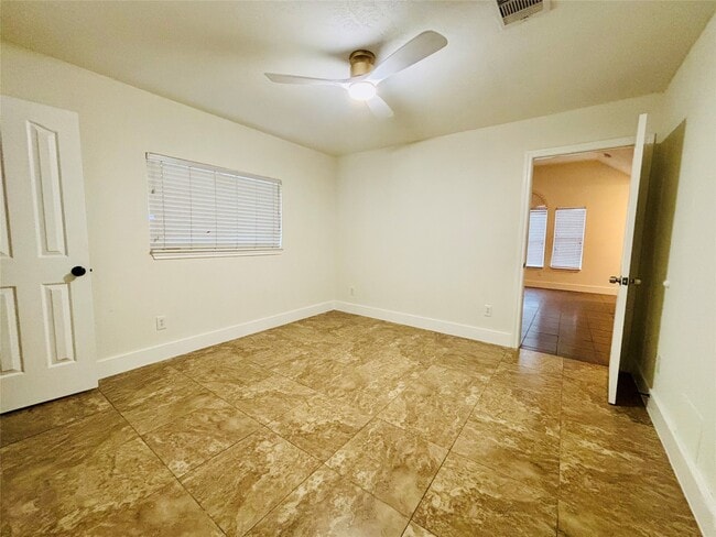 Building Photo - 3405 Kleberg Ct