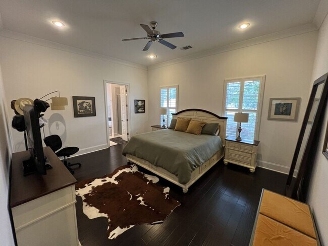 Building Photo - Luxury 4BR Home in Americana | 11 Ft Ceilings, Courtyard Living & Furnished Option at $3,950