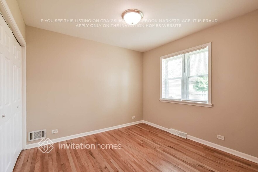 Building Photo - 1541 Boeger Ave