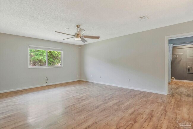 Building Photo - 2325 Merle Cir