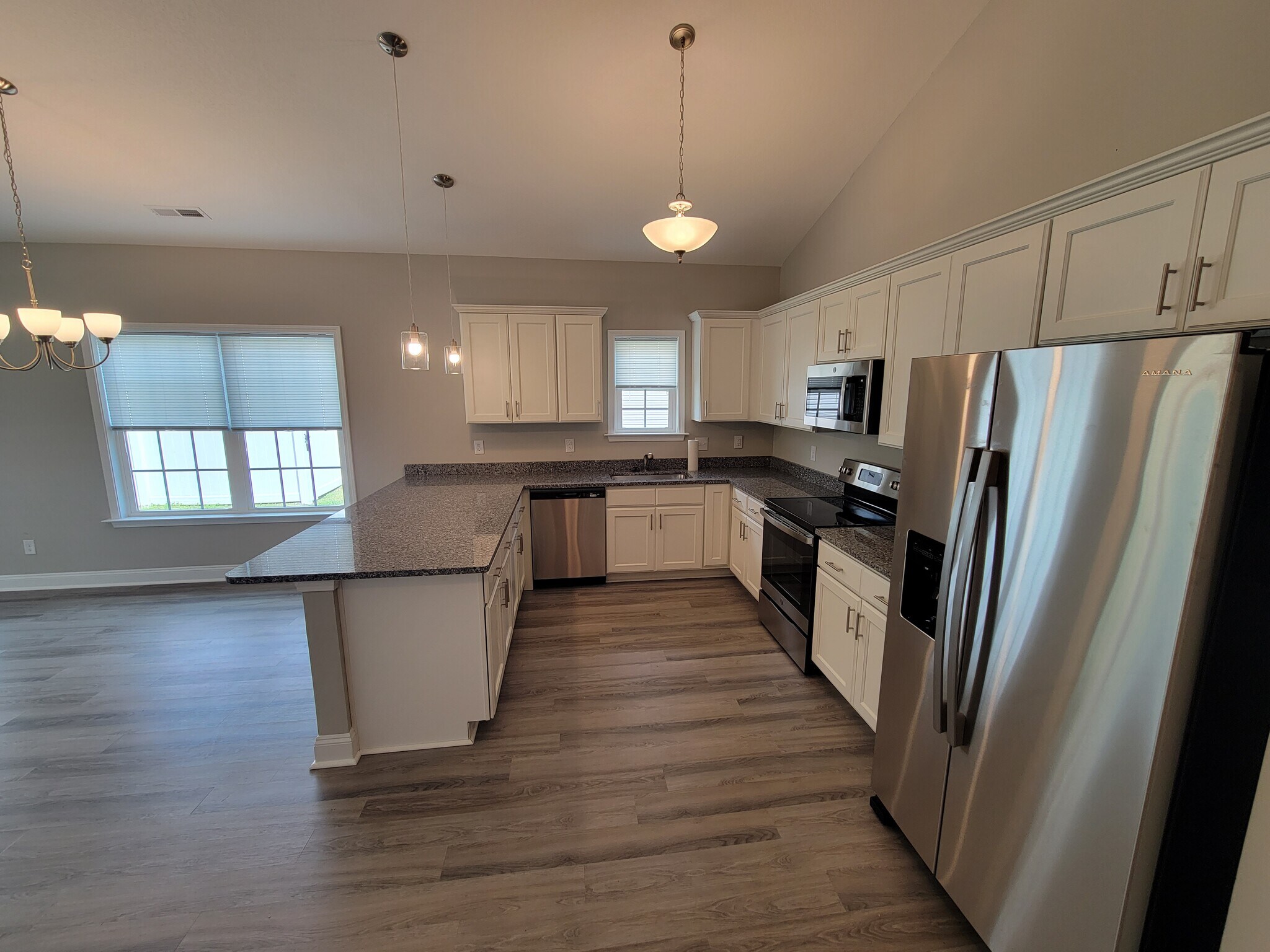 Building Photo - 764 Hobonny Loop