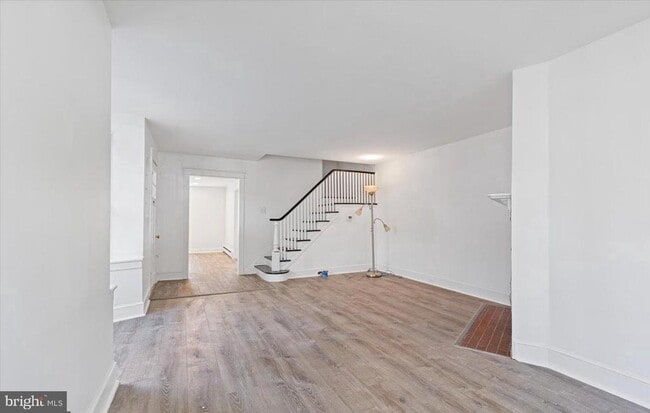 Building Photo - 514 E Lancaster Ave