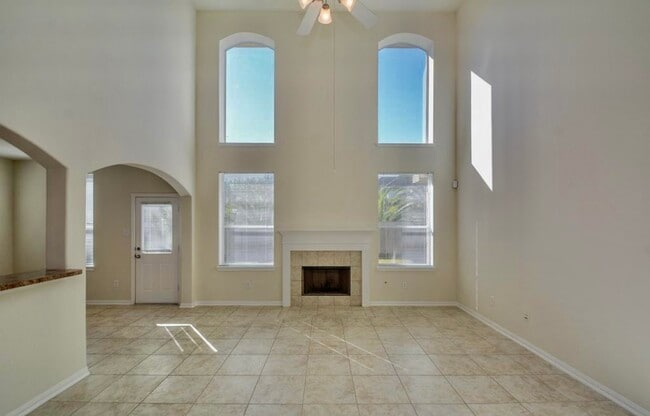 Building Photo - 21003 Garden Arbor Ln