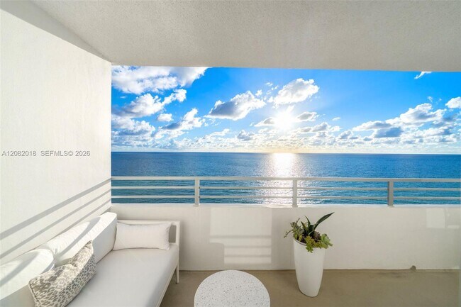 Building Photo - 5555 Collins Ave