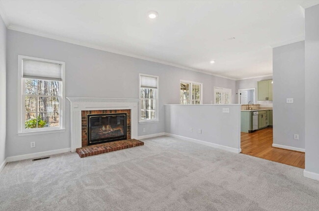 Building Photo - 4-Bed Oasis in Treyburn Community