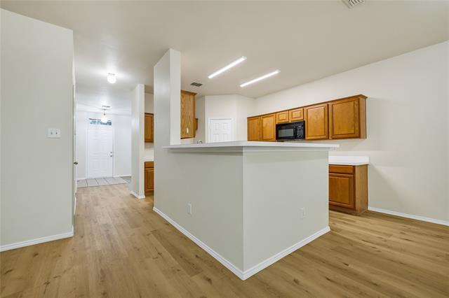 Building Photo - 2409 Spruce Ct