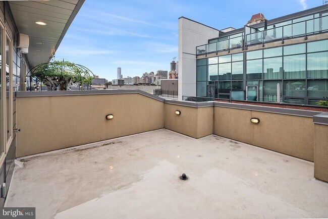 Building Photo - 1332 Kater St