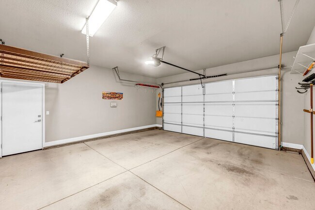 Building Photo - 2722 Mylonite Dr