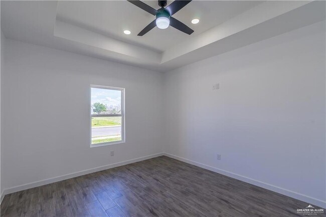 Building Photo - 10901 N Sugar Bear Dr