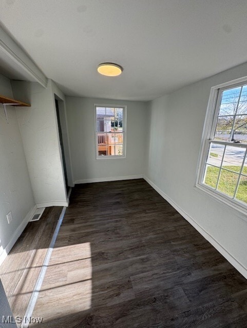 Building Photo - 1345 E 289th St