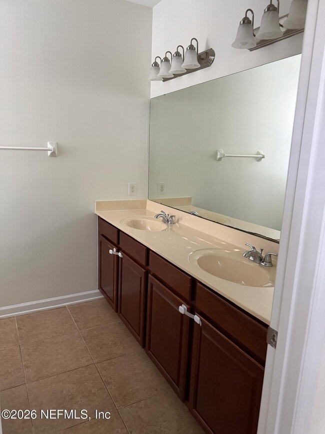 Building Photo - 2959 Covenant Cove Dr