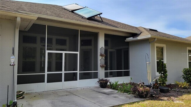 Building Photo - 421 Holly Fern Trl