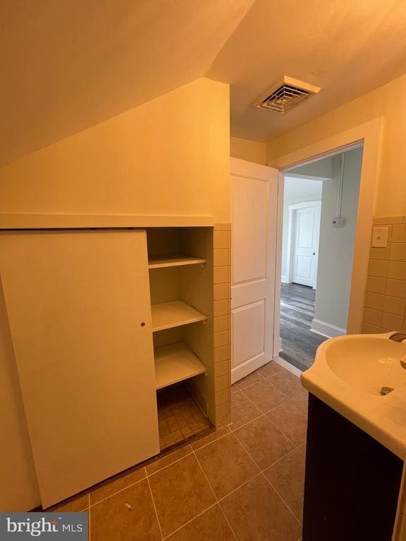 Building Photo - 37 E Gloucester Pike