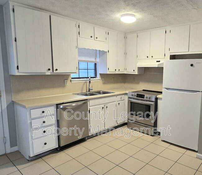 Building Photo - 3087 Parkside Ct