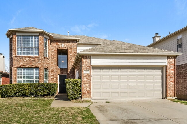 Building Photo - 3000 Vicksburg Ln