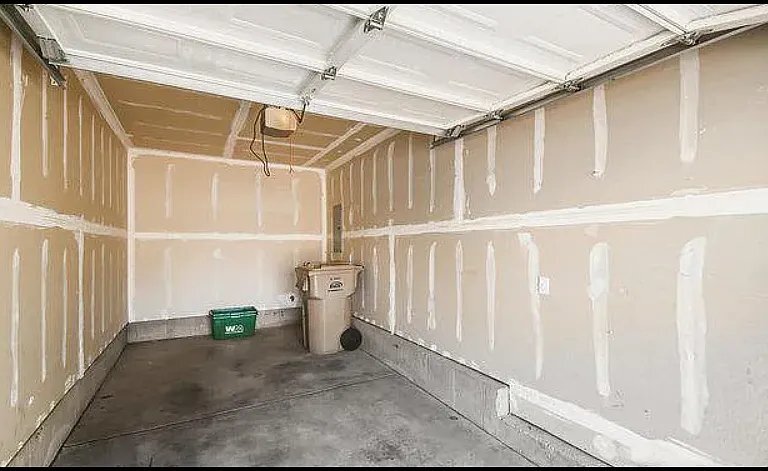 Building Photo - 159 Montgomery Dr