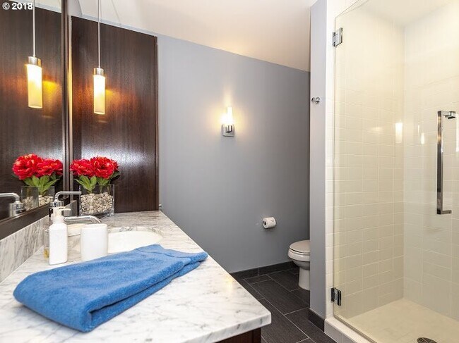 Building Photo - Rare rental in The Westerly - spectacular 2/2.5 unit w/sweeping views/2 parking/2 storage