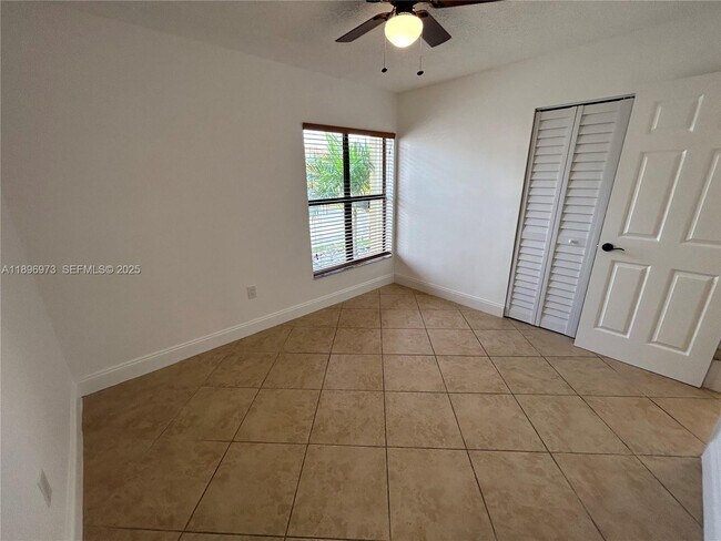 Building Photo - 8910 SW 4th Ln