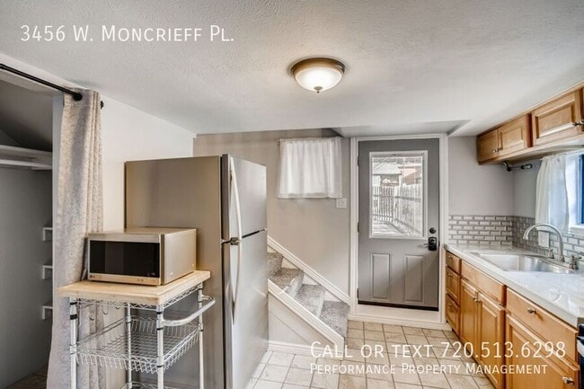 Building Photo - 3456 W Moncrieff Pl
