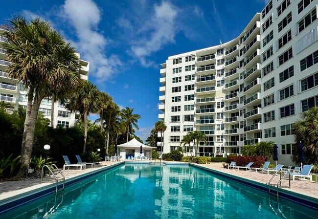 Building Photo - 2800 N Flagler Dr