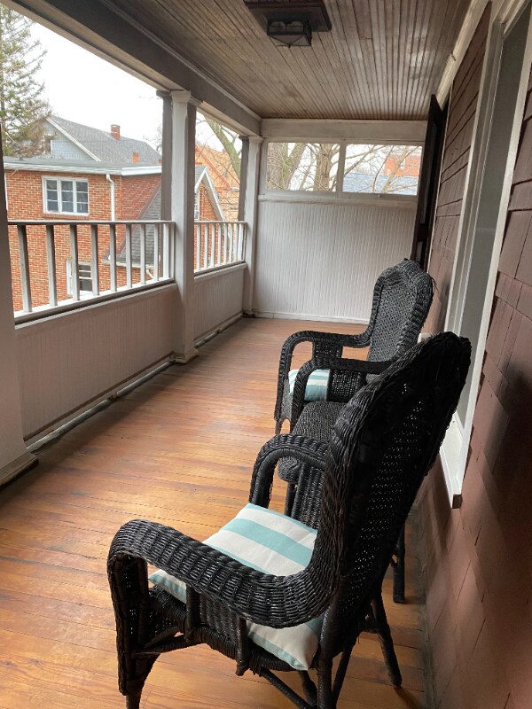 Building Photo - 45 Temple St