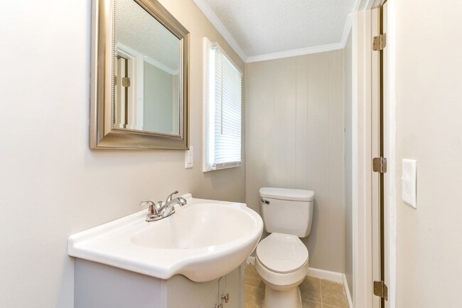 Building Photo - Lovely 3-Bedroom Home in the Heart of Pleasant Grove