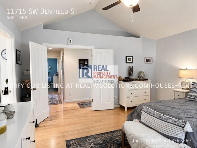 Building Photo - 11715 SW Denfield St