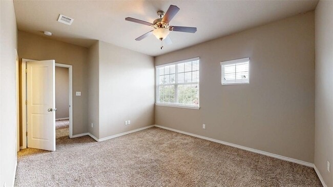 Building Photo - 3519 Summerway Dr