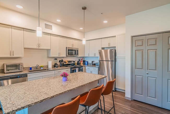 Building Photo - 9600 W Georgia Ave