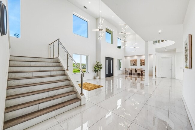 Building Photo - 7778 Laguna Heights Ct