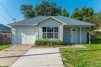 Building Photo - 440 Apple Dr
