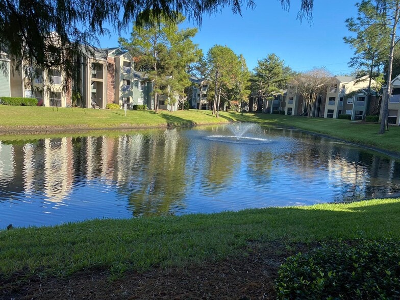 Building Photo - 5124 Park Central Dr