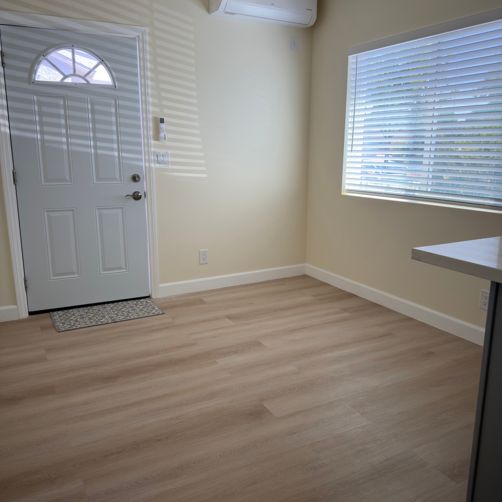 Building Photo - 9417 Tilmont St