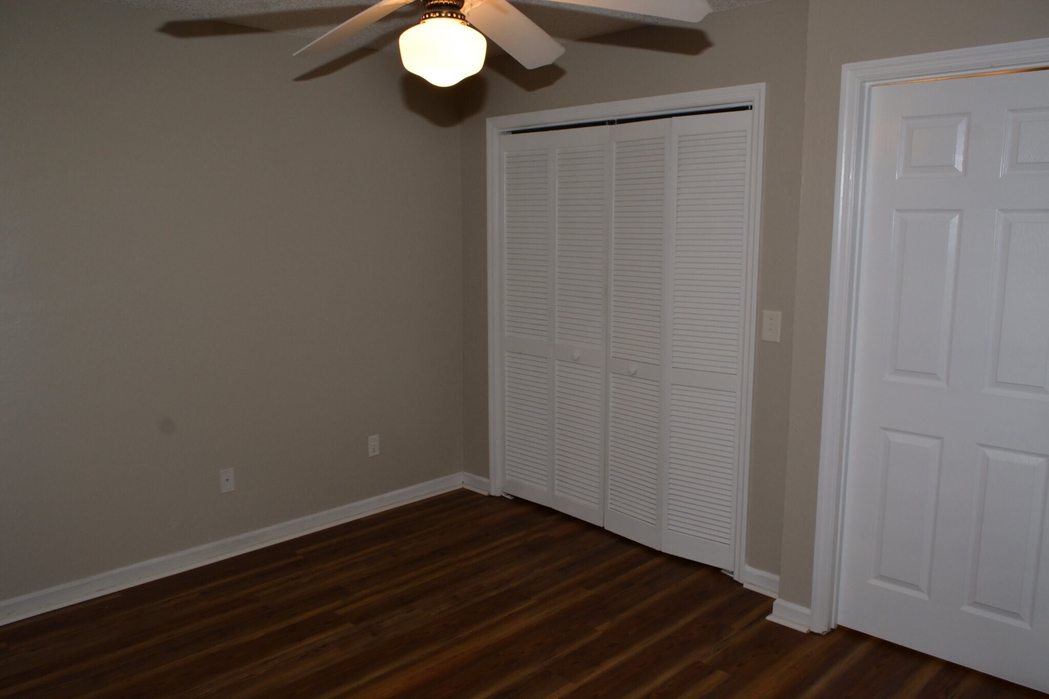 Building Photo - 3996 Bothwell Terrace