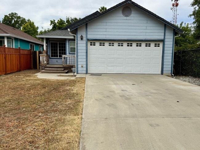 Building Photo - Beautiful 3 bedroom 2 bath house!