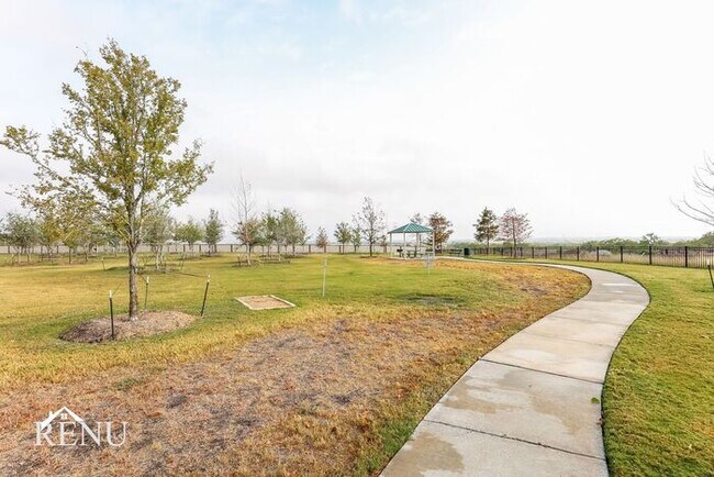 Building Photo - 2931 Jackson Smt