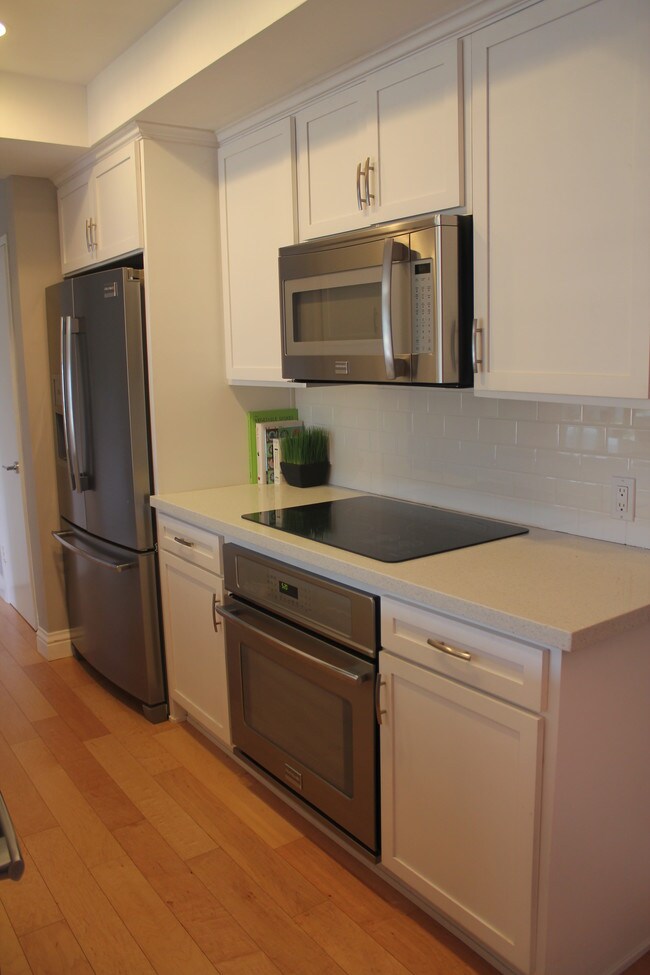 Modern Kitchen - 11820 Mayfield Ave