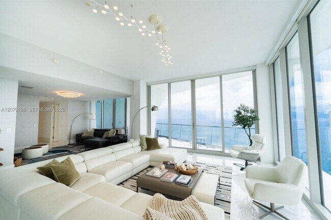 Building Photo - 16901 Collins Ave