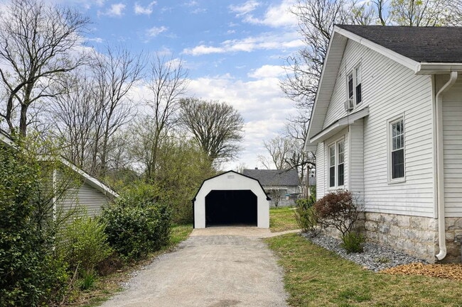 Building Photo - Beautifully Renovated Home in the Heart of Carthage – Character, Charm, and Modern Updates