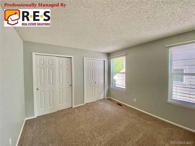 Building Photo - 9667 Bexley Dr