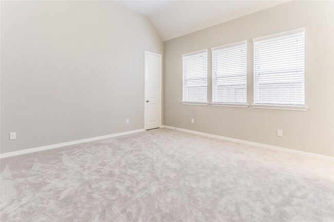 Building Photo - 4227 Carol Ridge Dr