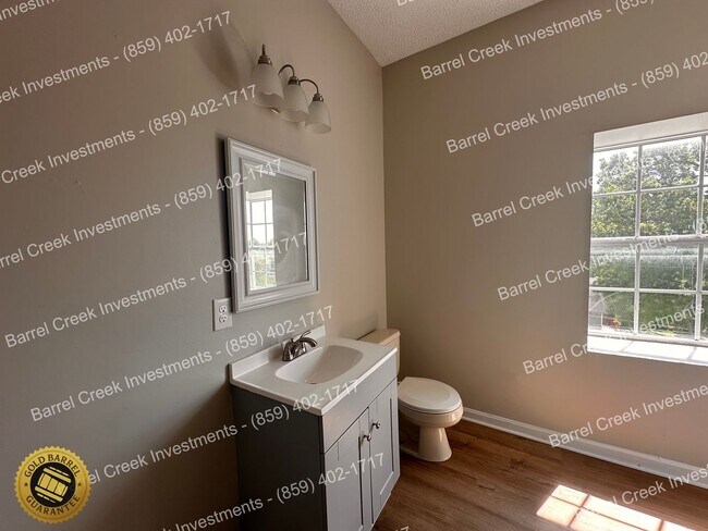 Building Photo - 508 N Main St