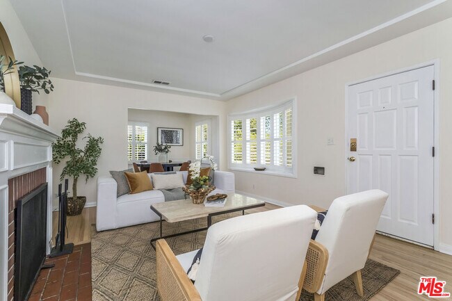 Building Photo - 5967 Carpenter Ave