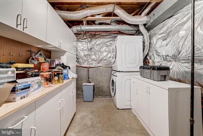 Building Photo - 7208 Burton Hill Ct
