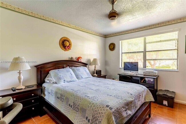 Building Photo - 15805 W Waterside Cir