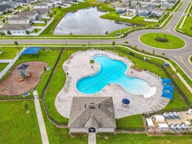 Building Photo - 1060 Cascade Dr