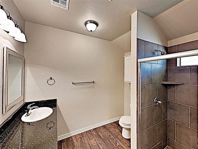 Building Photo - 1045 Creek Side Dr