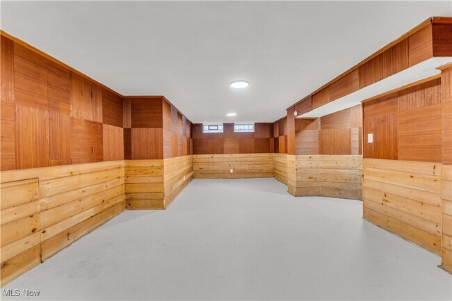 Building Photo - 5053 Philip Ave