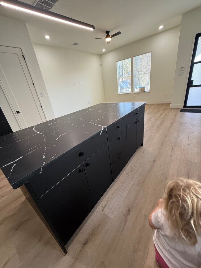 Building Photo - 1815 McKee St